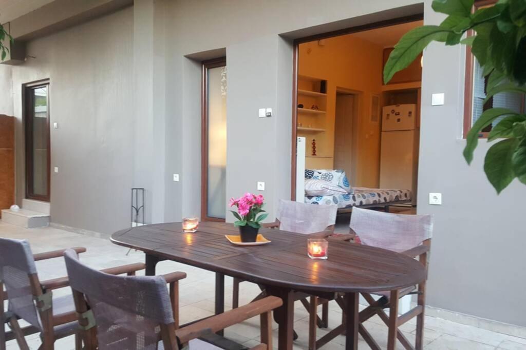 Quite House With Garden And Barbecue Apartment Athens Exterior photo